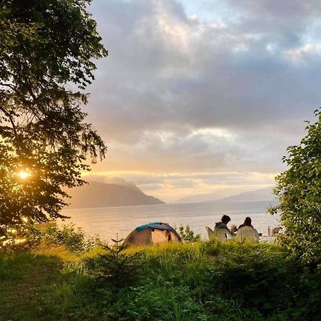 Hotel Nokling & Camping Hjelmeland Luaran gambar
