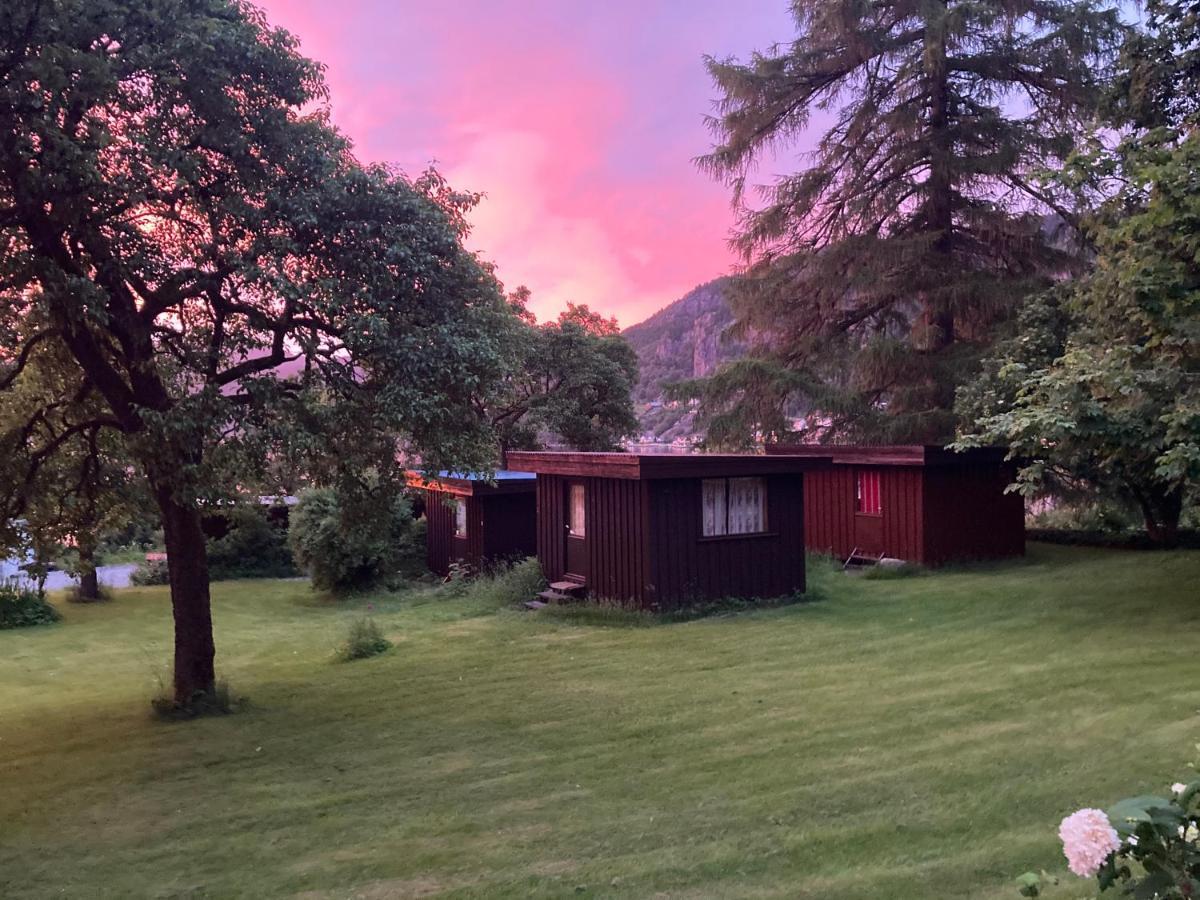 Hotel Nokling & Camping Hjelmeland Luaran gambar