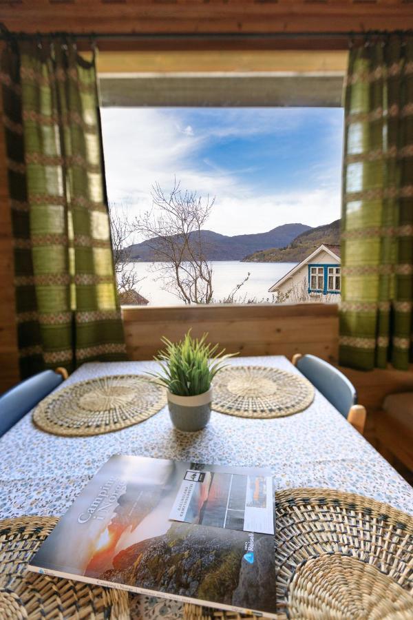 Hotel Nokling & Camping Hjelmeland Luaran gambar