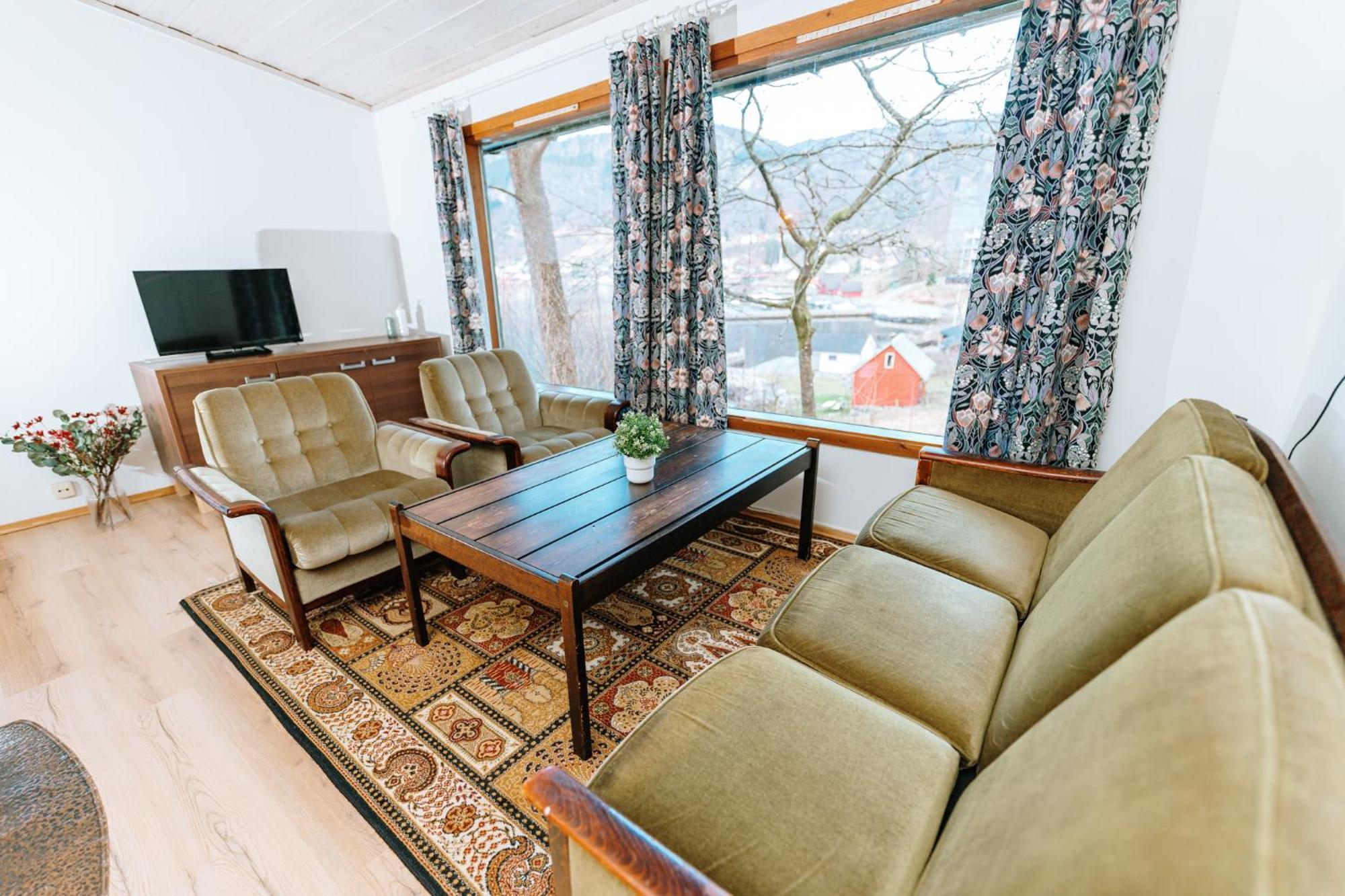 Hotel Nokling & Camping Hjelmeland Luaran gambar