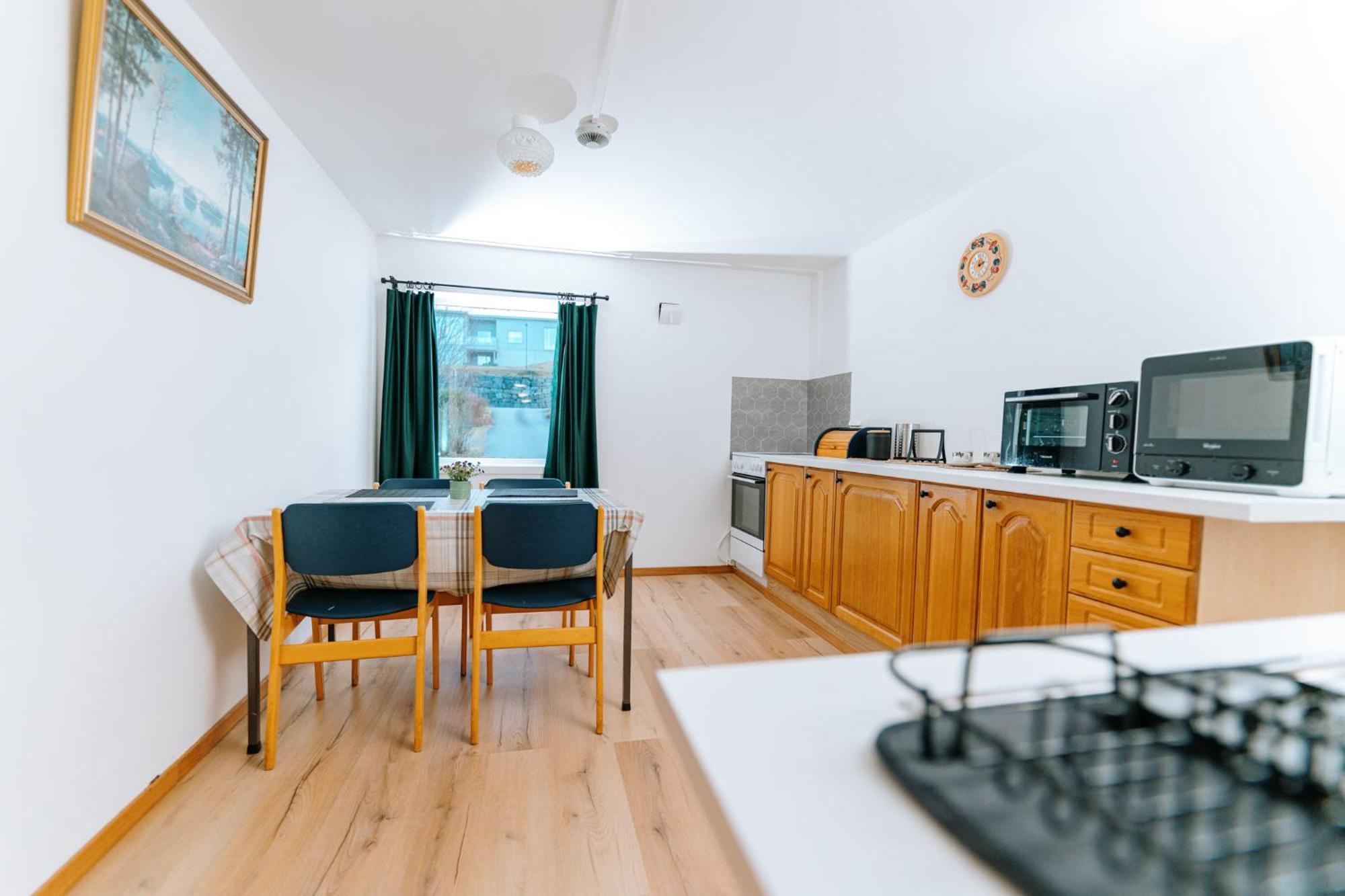 Hotel Nokling & Camping Hjelmeland Luaran gambar