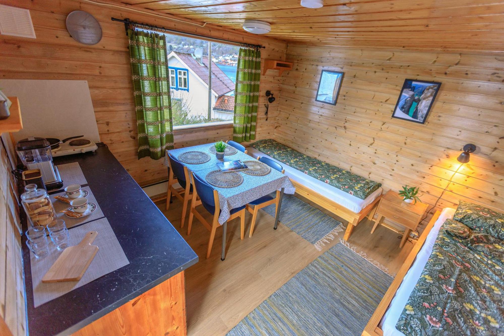 Hotel Nokling & Camping Hjelmeland Luaran gambar